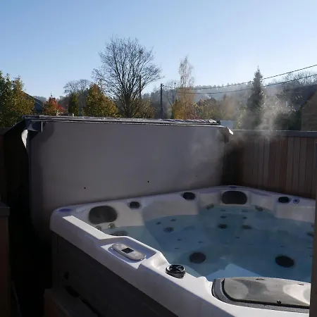بيت للعطل Plush Holiday In With Sauna And Relaxation Baths *